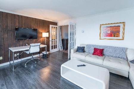 Hotel The Crimson Jasper